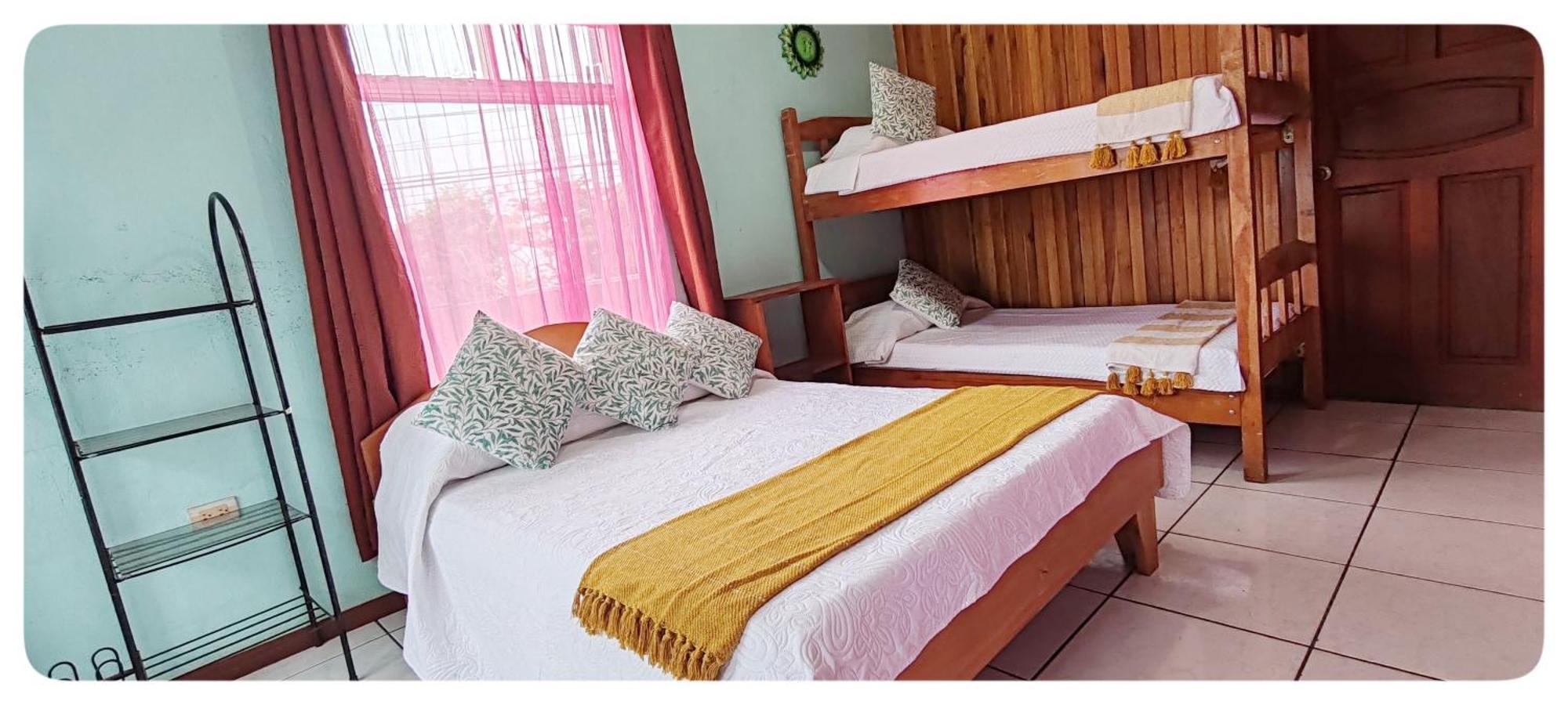 Hotel & Hostel Sloth Backpackers Monteverde Extérieur photo